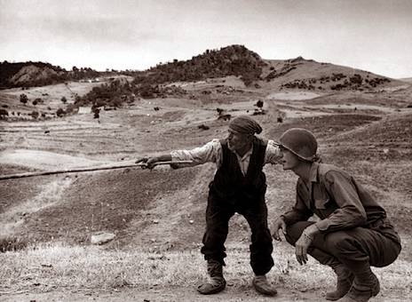 Mostra dedicata al grande fotoreporter: "Robert Capa in Italia"