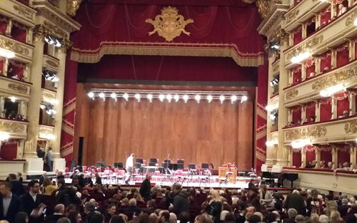Prove aperte della Filarmonica della Scala: la musica incontra la beneficenza