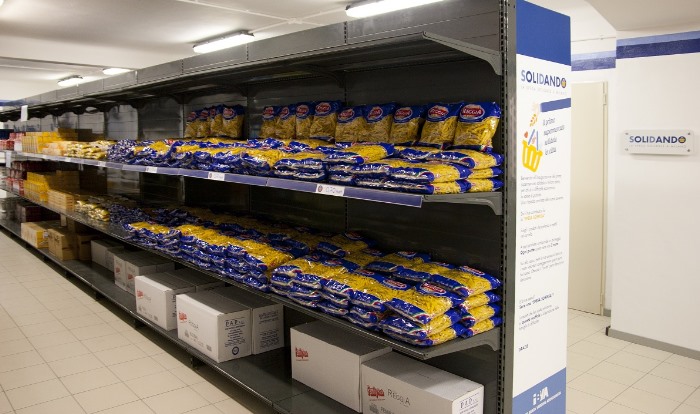 Milano, sfida benefica per il supermercato della solidarietà Solidando