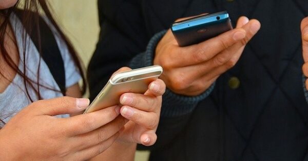 Come passare il tempo allo smartphone nel modo più sicuro
