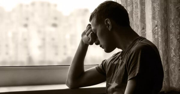 Antidepressivi: benefici, effetti collaterali e uso corretto