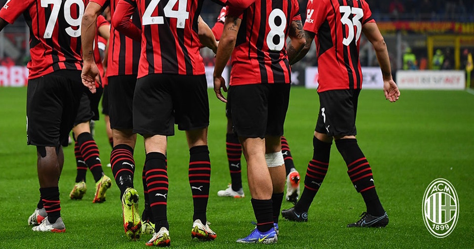 Milan su Stones e Martinez per la difesa